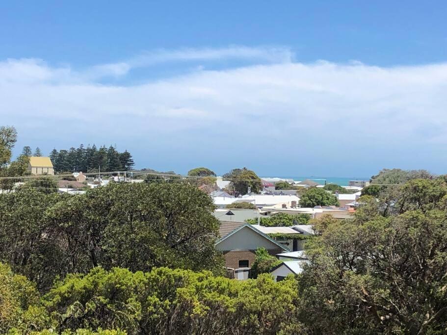 The Hideaway Sa Centrally Located Holiday home
